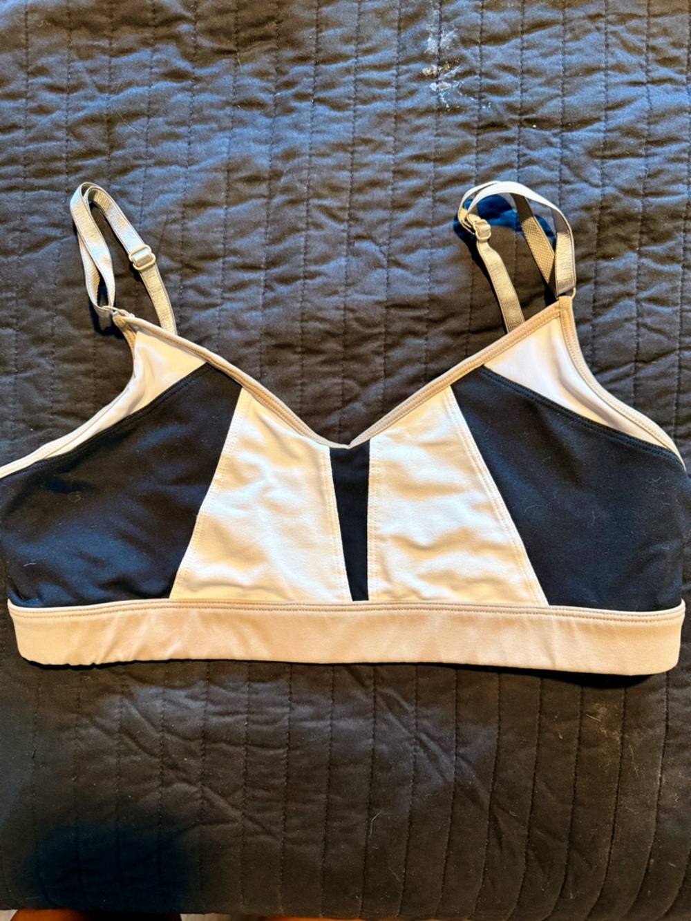 ALO Yoga Beige and Black Colorblock Bralette
